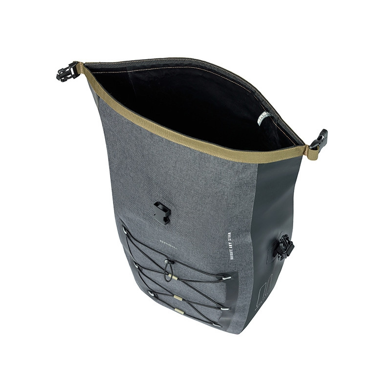 BASIL NAVIGATOR STORM TORBA  M SINGLE BAG MIK HOOKS, 12-15L, black new 2026