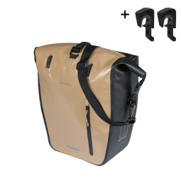BASIL RIVO TORBA L SINGLE BAG TARAPAULIN, MIK HOOKS, 25-31L, sand/black new 2026