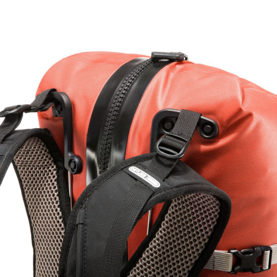 ORTLIEB PLECAK ATRACK 45L ROOIBOS.