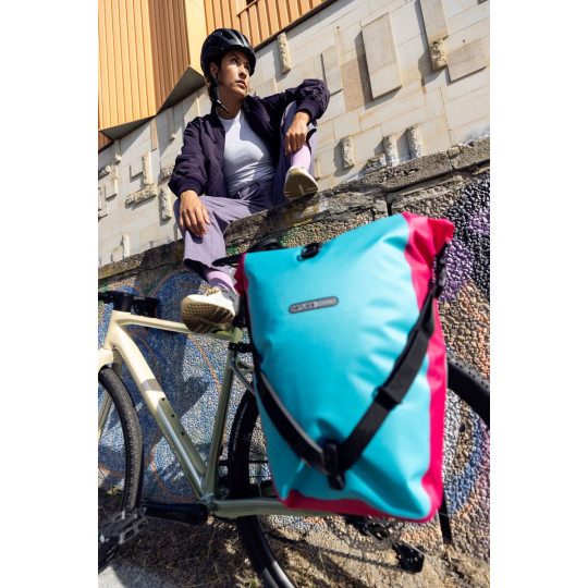 ORTLIEB SAKWA TYLNA BACK-ROLLER CYBER CYBER BLUE/CYBER PINK 20L new 2026
