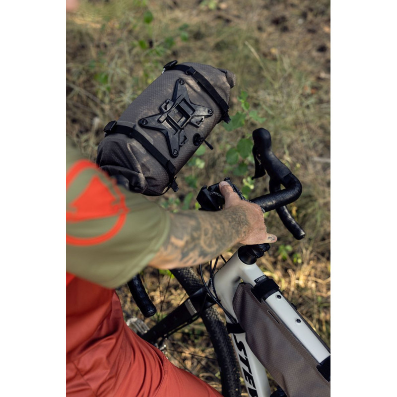 ORTLIEB TORBA BIKE PACKING NA KIEROWNICĘ HANDLEBAR-PACK FLEX DARK SAND 9L new 2026